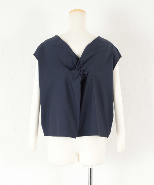 titivate(ティティベイト)の「タイプライターバッククロスブラウス(シャツ/ブラウス・レディース・ホワイト/レッド/カーキ・M)」の18枚目の写真