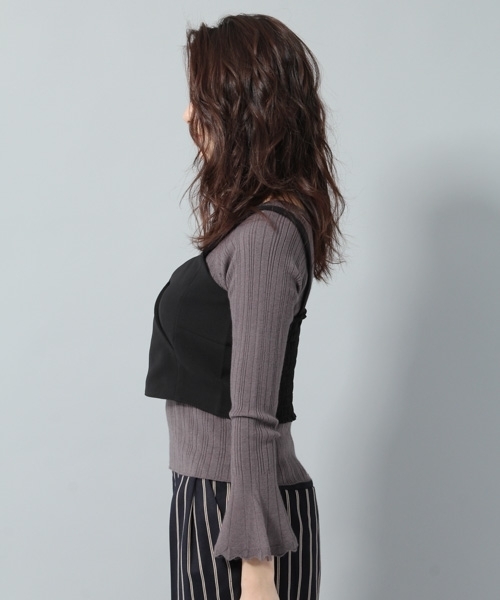 Andemiu（アンデミュウ）の「ビスチェＳＥＴリブニットプルオーバー778551（ニット/セーター・レディース・ブラック/オフホワイト/グレー・FREE）」の6枚目の写真