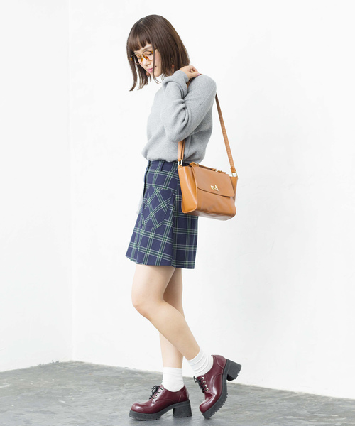 WEGO（ウィゴー）の「WEGO/前ボタンチェックタイトミニスカート（スカート・レディース・グレー系その他2/ブルー系その他2/ベージュ系その他2/イエロー系その他3/ブラック系その他2/ブラック系その他3/レッド系その他2・LARGE/MEDIUM）」の8枚目の写真