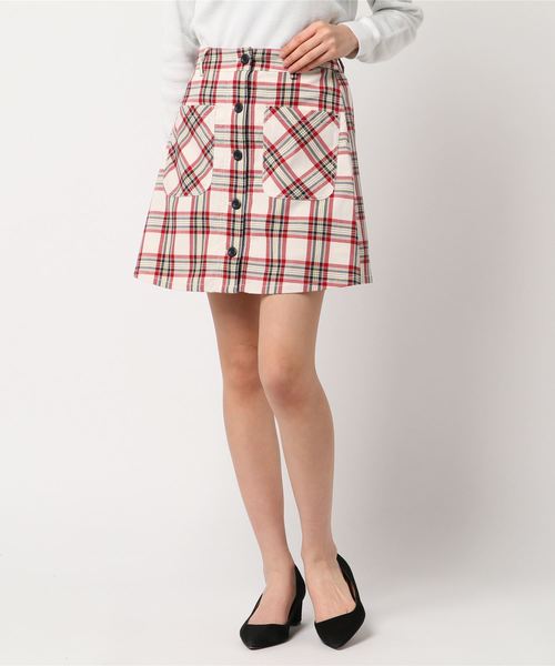 WEGO（ウィゴー）の「WEGO/前ボタンチェックタイトミニスカート（スカート・レディース・グレー系その他2/ブルー系その他2/ベージュ系その他2/イエロー系その他3/ブラック系その他2/ブラック系その他3/レッド系その他2・LARGE/MEDIUM）」の7枚目の写真