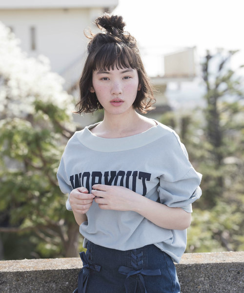OLIVE des OLIVE(オリーブデオリーブ)の「ロゴオフショルプルオーバー(Tシャツ/カットソー・レディース・グレー/オフホワイト/サックスブルー・FREE)」の22枚目の写真