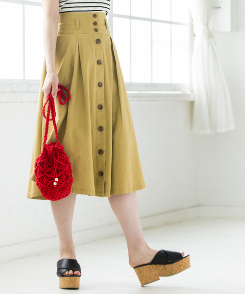 WEGO（ウィゴー）の「WEGO/チノ前ボタンタックミディスカート（スカート・レディース・ベージュ/ダークオレンジ/カーキ/オリーブ/ダークベージュ/ブラック系その他2/マスタード・LARGE/MEDIUM）」の3枚目の写真