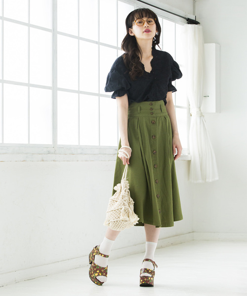 WEGO（ウィゴー）の「WEGO/チノ前ボタンタックミディスカート（スカート・レディース・ベージュ/ダークオレンジ/カーキ/オリーブ/ダークベージュ/ブラック系その他2/マスタード・LARGE/MEDIUM）」の11枚目の写真