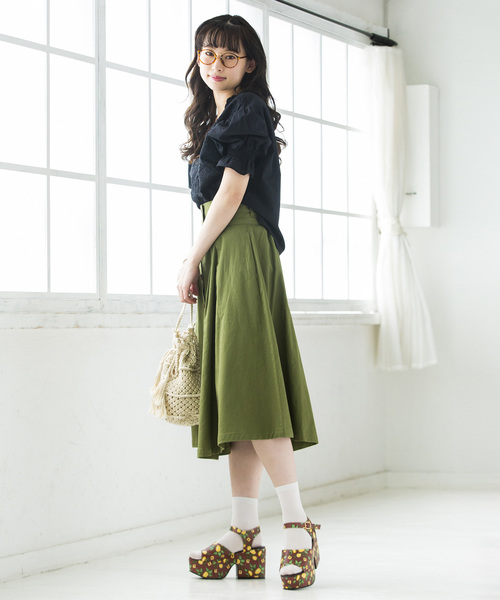 WEGO（ウィゴー）の「WEGO/チノ前ボタンタックミディスカート（スカート・レディース・ベージュ/ダークオレンジ/カーキ/オリーブ/ダークベージュ/ブラック系その他2/マスタード・LARGE/MEDIUM）」の12枚目の写真