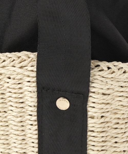 LEPSIM(レプシィム)の「ペーパーミニショルダー 797843(ショルダーバッグ・レディース・ネイビー/ナチュラル/キャメル・ONE SIZE)」の12枚目の写真