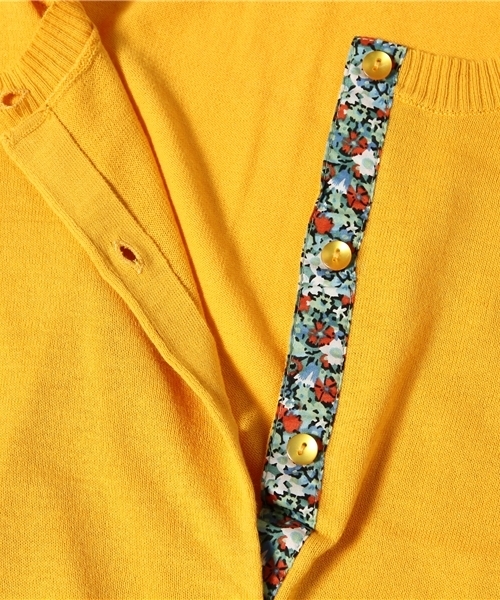 green label relaxing（グリーンレーベルリラクシング）の「SelfWash UV LBTY カーディガン（カーディガン/ボレロ・レディース・ダークグレー/ピンク/ケリー/コバルトブルー/ワインレッド/ロイヤルブルー/イエロー・38/40）」の19枚目の写真