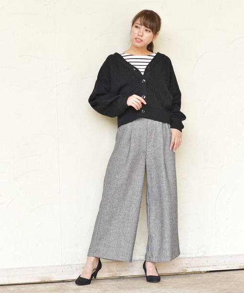 rps(アールピーエス)の「模様編みVネックショートカーディガン(カーディガン/ボレロ・レディース・ブラック/杢グレー/オフホワイト/マスタード・M)」の8枚目の写真