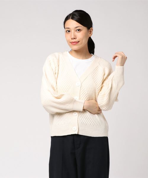 rps(アールピーエス)の「模様編みVネックショートカーディガン(カーディガン/ボレロ・レディース・ブラック/杢グレー/オフホワイト/マスタード・M)」の11枚目の写真