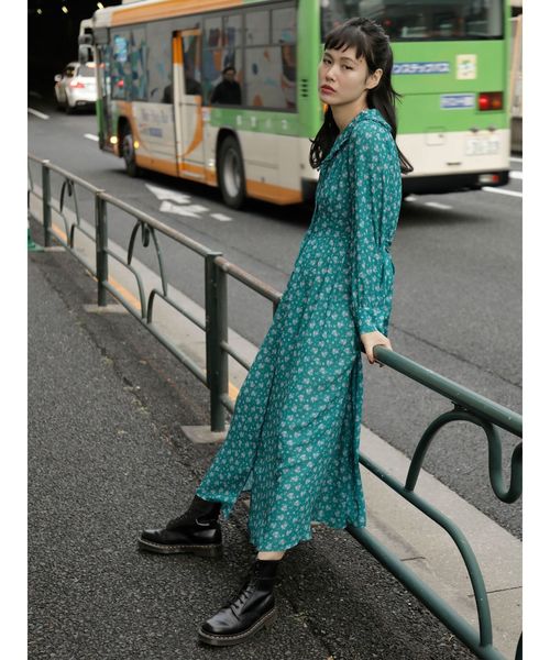 jouetie（ジュエティ）の「BIGカラーマキシワンピース（ワンピース・レディース・ブラック/パープル/ブルー/グリーン・MEDIUM）」の8枚目の写真