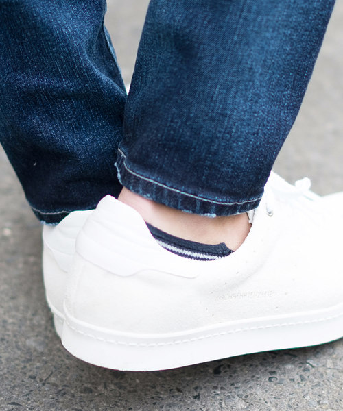 GOSTAR DE FUGA(ゴスタール ジフーガ)の「リメイク加工クラッシュスキニ―デニムパンツ(デニムパンツ・メンズ・インディゴブルー/ライトブルー・S/M/L/XL)」の9枚目の写真