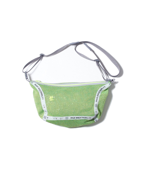 F/CE. （エフシーイー）の「F/CE. MESH SHOULDER / エフシーイー メッシュ ショルダーバッグ（ショルダーバッグ・メンズ・グレー/レッド/サックスブルー/ピンク/グリーン・FREE）」の3枚目の写真