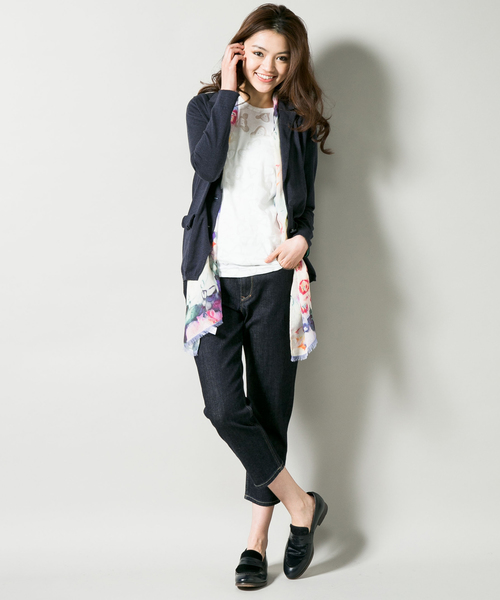 Paul Smith BLACK Paul by Paul Smith（ポールスミスブラック ポールバイポールスミス）の「オールオーバーアンダーウォーターフローラルスカーフ（バンダナ/スカーフ・レディース・ホワイト系7・F）」の6枚目の写真