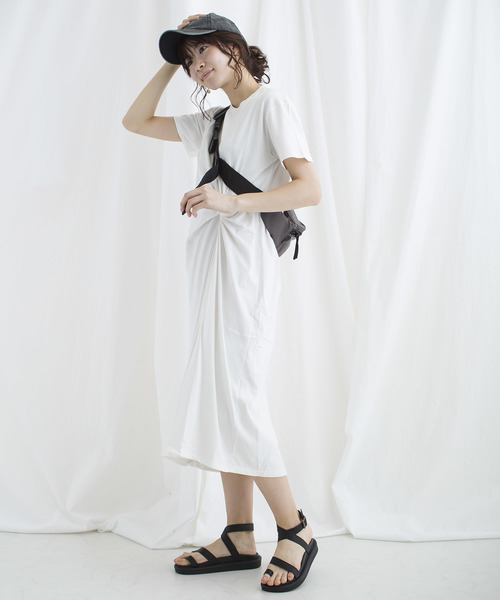 lala Born(ララボーン)の「lalaBorn/天竺フロントツイストワンピース(ワンピース・レディース・ホワイト/ブラック/カーキ/テラコッタ・FREE)」の9枚目の写真