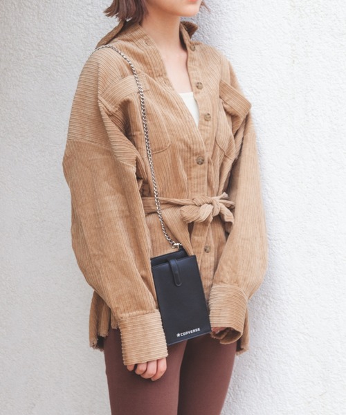 CONVERSE（コンバース）の「【CONVERSE】別注 Mobile Shoulder / モバイルショルダー（ショルダーバッグ・レディース・ブラウン/ベージュ/ライトベージュ/ブラック・フリー）」の2枚目の写真