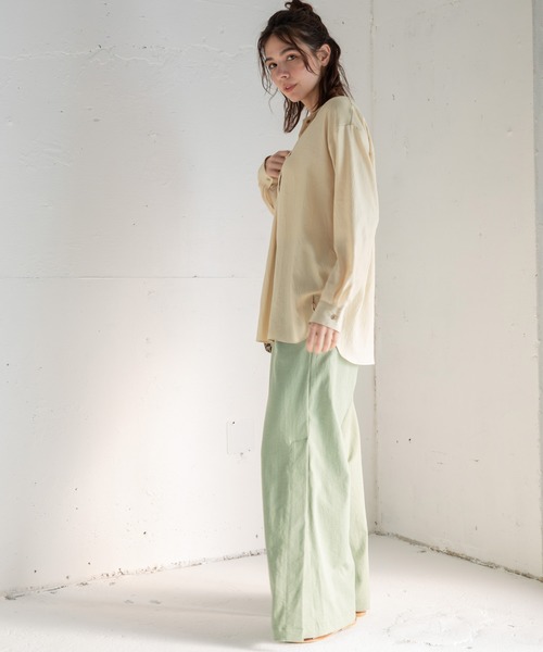 Munich（ミューニック）の「シルキーワッシャーサテン　ヘンリーネックブラウス（シャツ/ブラウス・レディース・ピンク/ブルーグレー/ライトベージュ/ペールイエロー・FREE）」の14枚目の写真