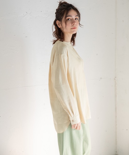 Munich（ミューニック）の「シルキーワッシャーサテン　ヘンリーネックブラウス（シャツ/ブラウス・レディース・ピンク/ブルーグレー/ライトベージュ/ペールイエロー・FREE）」の16枚目の写真