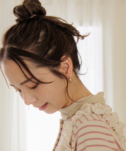 flower（フラワー）の「タイニーフープピアス（ピアス（片耳用）・レディース・シルバー/ゴールド・FREE）」の2枚目の写真