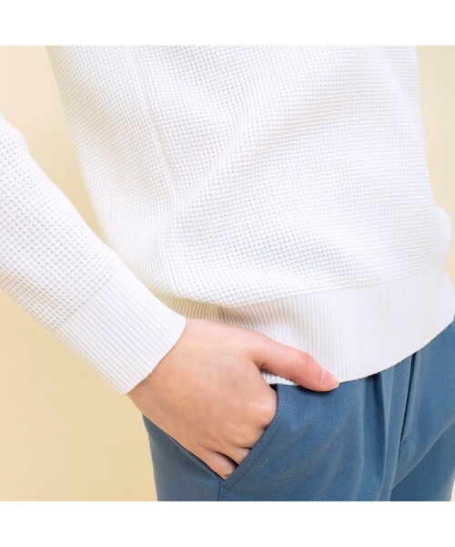 AIGLE(エーグル)の「COLOMBES WAFFLE PULLOVER(ニット/セーター・レディース・ホワイト/ネイビー・M/L/S)」の16枚目の写真