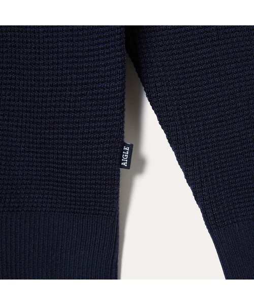 AIGLE(エーグル)の「COLOMBES WAFFLE PULLOVER(ニット/セーター・レディース・ホワイト/ネイビー・M/L/S)」の3枚目の写真