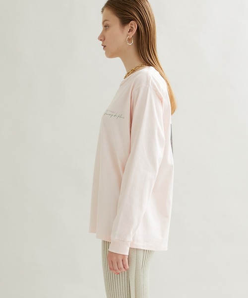 STUDIOUS(ステュディオス)の「【STUDIOUS(ステュディオス)】FLOWER GRAPH LONG TEE(Tシャツ/カットソー・レディース・ピンク・FREE)」の3枚目の写真