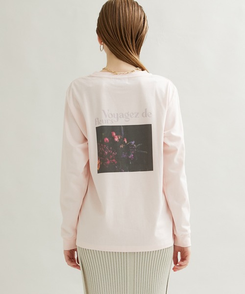 STUDIOUS(ステュディオス)の「【STUDIOUS(ステュディオス)】FLOWER GRAPH LONG TEE(Tシャツ/カットソー・レディース・ピンク・FREE)」の4枚目の写真