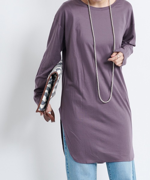 DouDou(ドゥドゥ)の「ラウンドヘムチュニックT(Tシャツ/カットソー・レディース・モカ/チャコールグレー/オフホワイト/グレイッシュベージュ/ライトベージュ/グレー系その他・FREE)」の4枚目の写真