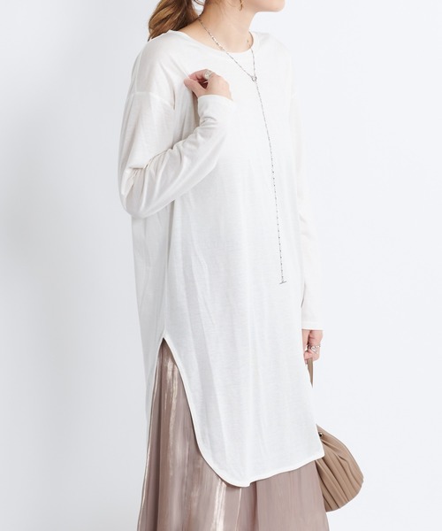 DouDou(ドゥドゥ)の「ラウンドヘムチュニックT(Tシャツ/カットソー・レディース・モカ/チャコールグレー/オフホワイト/グレイッシュベージュ/ライトベージュ/グレー系その他・FREE)」の18枚目の写真