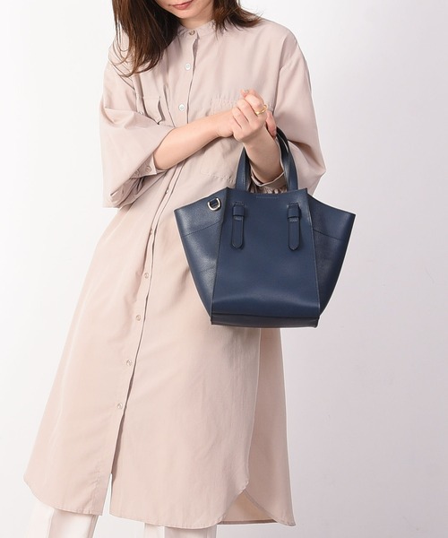 COOCO(クーコ)の「フェイクレザー 2WAY トートバッグ(トートバッグ・レディース・ブラック/レッド/キャメル/グリーン/ネイビー/グレー系その他/サックスブルー/オフホワイト/ダークグレー/ピンク・9)」の7枚目の写真