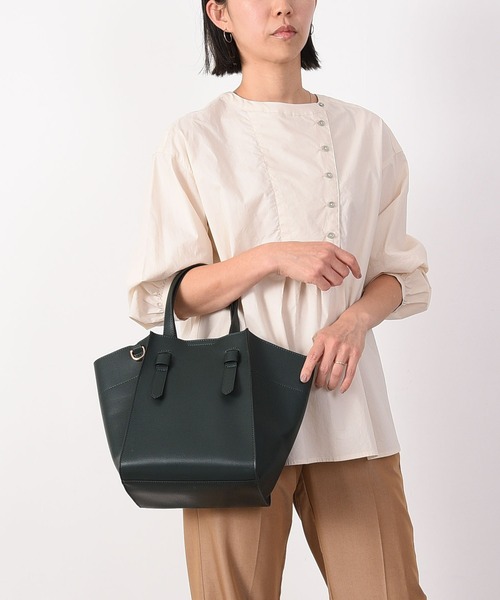 COOCO(クーコ)の「フェイクレザー 2WAY トートバッグ(トートバッグ・レディース・ブラック/レッド/キャメル/グリーン/ネイビー/グレー系その他/サックスブルー/オフホワイト/ダークグレー/ピンク・9)」の6枚目の写真