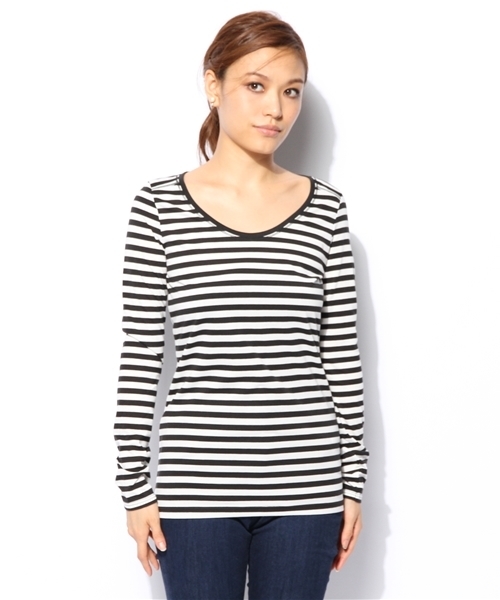 AZUL by moussy(アズールバイマウジー)の「T/C天竺ヨーク切替R/N長袖PO(Tシャツ/カットソー・レディース・ホワイト系その他/ブルー系その他/オフホワイト/ブラック/ネイビー/ボルドー/ダークグリーン・SMALL/LARGE/MEDIUM)」の8枚目の写真