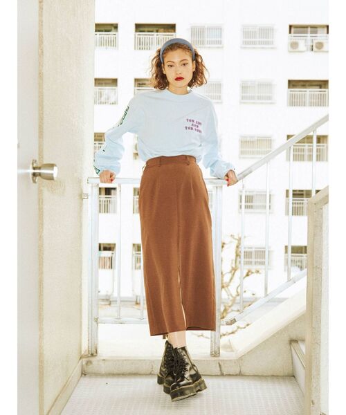 jouetie(ジュエティ)の「インヤンロンT(Tシャツ/カットソー・レディース・ブラック/オフホワイト/ライトブルー・MEDIUM)」の17枚目の写真