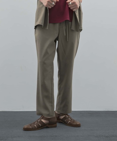 URBAN RESEARCH(アーバンリサーチ)の「URBAN RESEARCH iD LINEN LIKE TAPERED PANTS(その他パンツ・メンズ・ブラック/カーキ/グリーン系その他・MEDIUM/LARGE)」の3枚目の写真