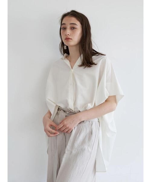 YECCA VECCA(イェッカヴェッカ)の「スキッパーオーバーシャツ(シャツ/ブラウス・レディース・オフホワイト/モカ/イエロー・FREE)」の5枚目の写真