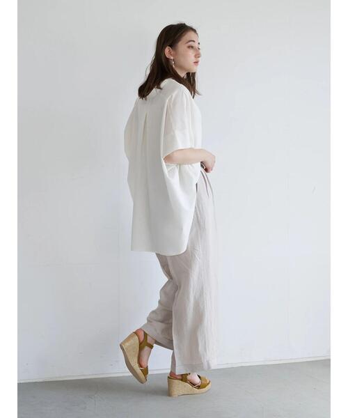 YECCA VECCA(イェッカヴェッカ)の「スキッパーオーバーシャツ(シャツ/ブラウス・レディース・オフホワイト/モカ/イエロー・FREE)」の16枚目の写真