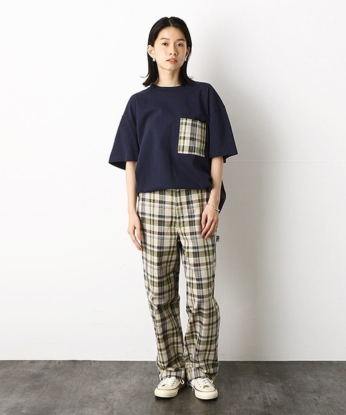 Purple&Yellow（パープルアンドイエロー）の「チェック柄胸ポケット　ワイド半袖Tシャツ（Tシャツ/カットソー・メンズ・グレイッシュベージュ/ホワイト/ネイビー・SMALL/MEDIUM/LARGE）」の7枚目の写真