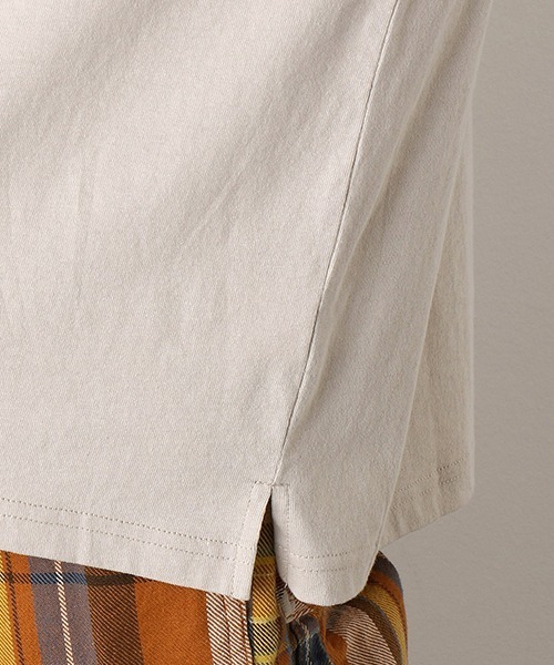 Purple&Yellow（パープルアンドイエロー）の「チェック柄胸ポケット　ワイド半袖Tシャツ（Tシャツ/カットソー・メンズ・グレイッシュベージュ/ホワイト/ネイビー・SMALL/MEDIUM/LARGE）」の17枚目の写真