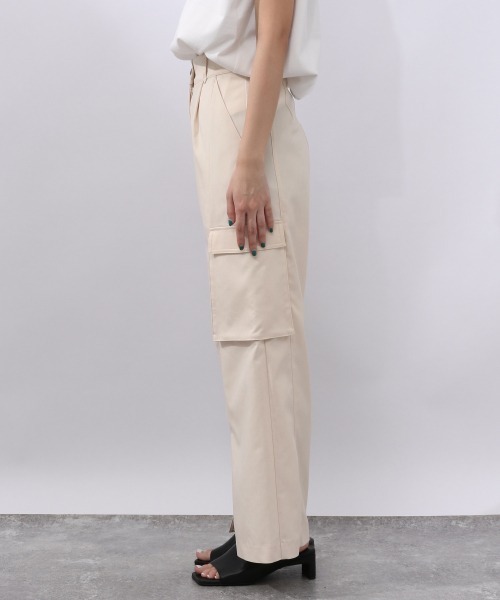 JEANASIS（ジーナシス）の「ハイウエストキリカエポケットパンツ/950029（その他パンツ・レディース・ブラック/アイボリー・SMALL/MEDIUM）」の5枚目の写真