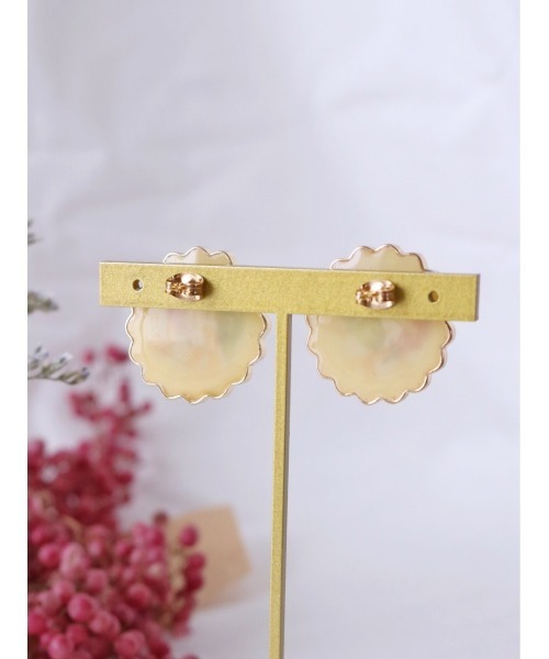 tone(トーン)の「【chiguhagu】押花ピアス(MA)(ピアス(両耳用)・レディース・レッド系その他・FREE)」の2枚目の写真