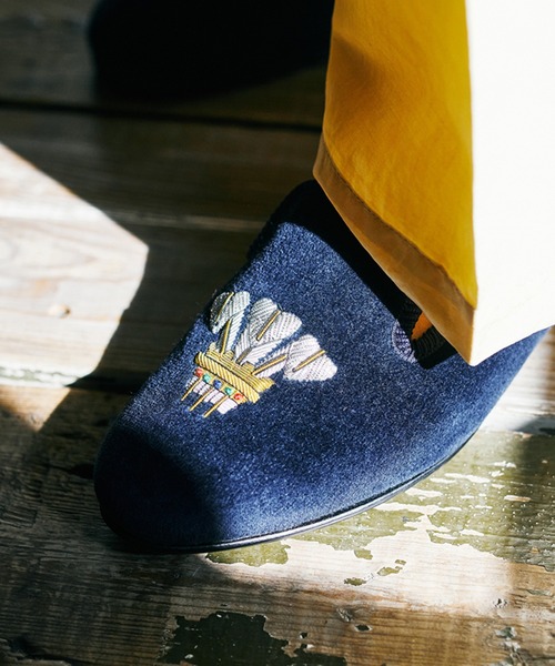 Tricker's（トリッカーズ）の「Tricker's VICTORIA /HALF RUBBER SOLE / VELVET SLIPPER（ドレスシューズ・レディース・ブラック/ネイビー・UK5/UK6/UK4.5/UK5.5）」の4枚目の写真