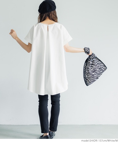 coca(coca)(コカ)の「バックタック半袖ブラウス(シャツ/ブラウス・レディース・ホワイト/ブラック・M/L)」の14枚目の写真