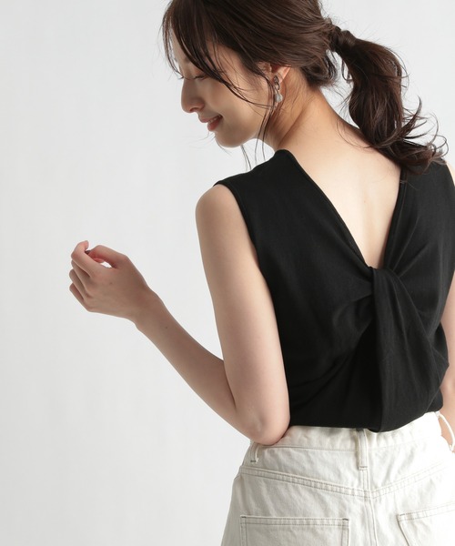 Andemiu(アンデミュウ)の「バックツイストデザインニット958495(ニット/セーター・レディース・ブラック/ピンク/ブラウン・FREE)」の18枚目の写真