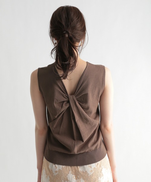 Andemiu(アンデミュウ)の「バックツイストデザインニット958495(ニット/セーター・レディース・ブラック/ピンク/ブラウン・FREE)」の10枚目の写真