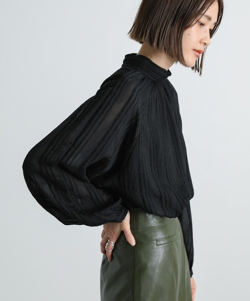select MOCA(セレクトモカ)の「2WAYドビーストライプピンタックチュニック(シャツ/ブラウス・レディース・ブラック/アイボリー・FREE)」の2枚目の写真