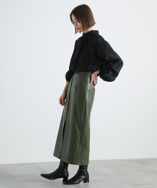 select MOCA(セレクトモカ)の「2WAYドビーストライプピンタックチュニック(シャツ/ブラウス・レディース・ブラック/アイボリー・FREE)」の4枚目の写真