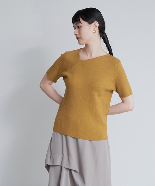 miette(ミエット)の「アシンメトリーネックラインニット(ニット/セーター・レディース・アイボリー/マスタード/テラコッタ・FREE)」の3枚目の写真