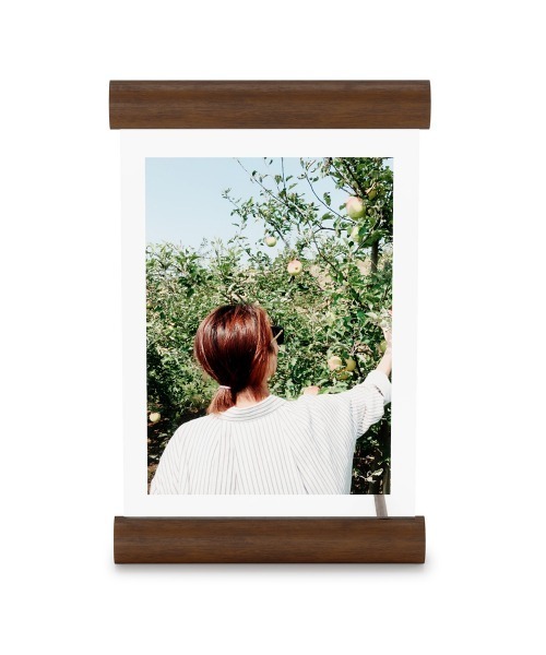 Umbra（アンブラ）の「umbra/スクロール フォトフレーム 14×18（フォトフレーム・レディース・ブラック/ブラウン/ライトブラウン・ONE SIZE）」の15枚目の写真