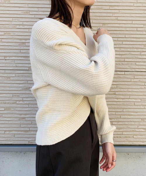 CLEA(クレア)の「クロスデザインニット〇(ニット/セーター・レディース・グレー/アイボリー/モカ・FREE)」の8枚目の写真