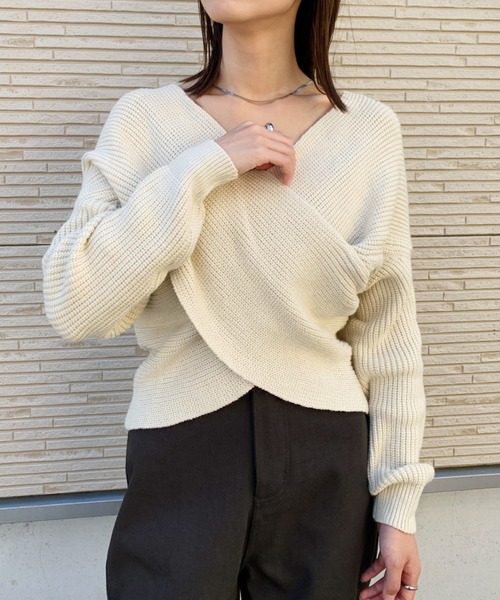 CLEA(クレア)の「クロスデザインニット〇(ニット/セーター・レディース・グレー/アイボリー/モカ・FREE)」の4枚目の写真