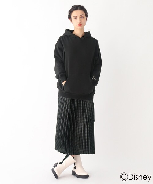 index（インデックス）の「◆『ディズニー ツイステッドワンダーランド』 バック刺繍パーカー（パーカー・レディース・ホワイト系その他6/ゴールド系その他5/ホワイト系7/ホワイト系9/アイボリー系6/シルバー系6/ゴールド系6・00）」の17枚目の写真