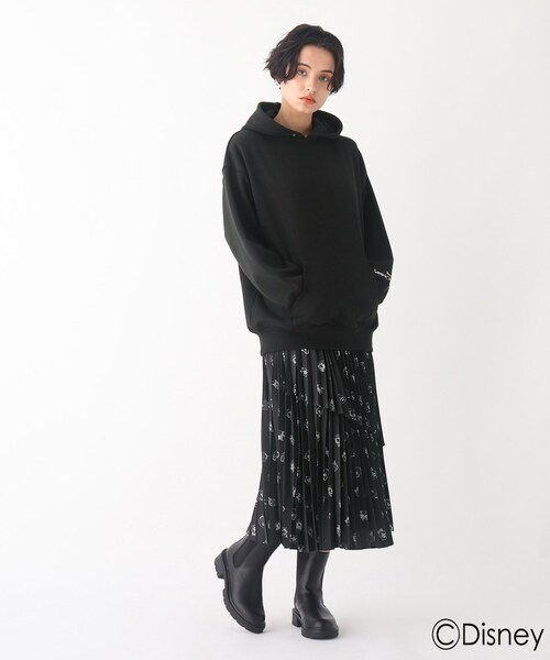 index（インデックス）の「◆『ディズニー ツイステッドワンダーランド』 バック刺繍パーカー（パーカー・レディース・ホワイト系その他6/ゴールド系その他5/ホワイト系7/ホワイト系9/アイボリー系6/シルバー系6/ゴールド系6・00）」の10枚目の写真